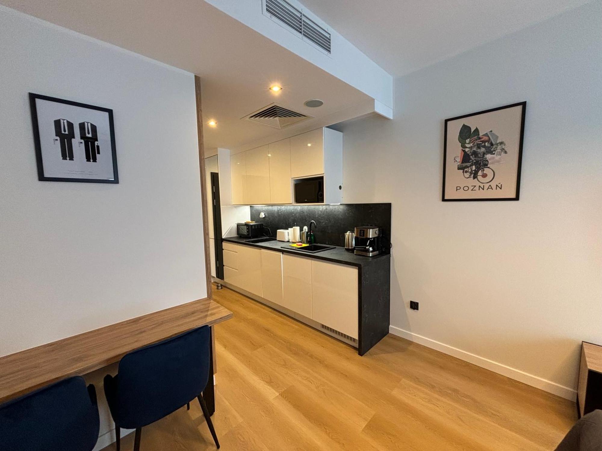 Totu Today-Plac Wolnosci 6 Apartamenty, Faktura Vat, Self Check-In Poznań Buitenkant foto